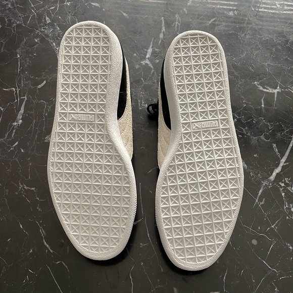 PUMA SUEDE CLASSIC BLACK/WHITE SNEAKERS/SHOES - Picture 7 of 10